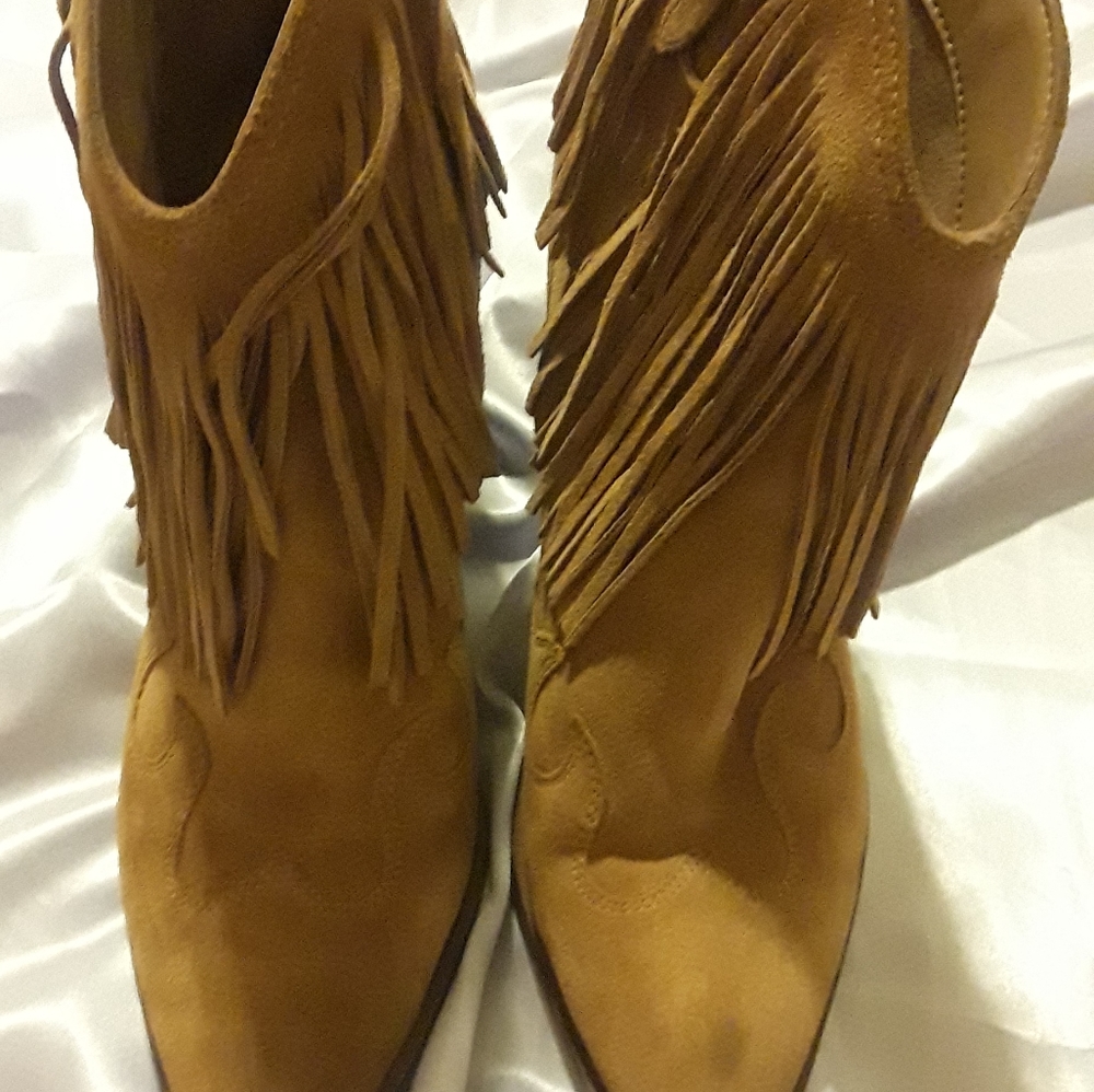 Sam Edelman Booties - Picture 2 of 6